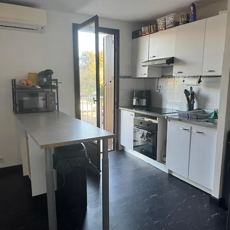T2 Location Estivale * Ajaccio (Corsica)